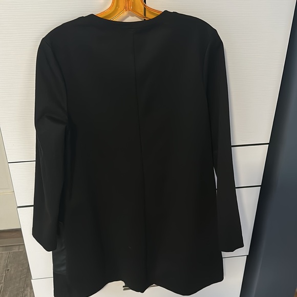 Bcbg sz lg swing dress with faux leather pockets like new!with faux leggings! - Picture 5 of 6